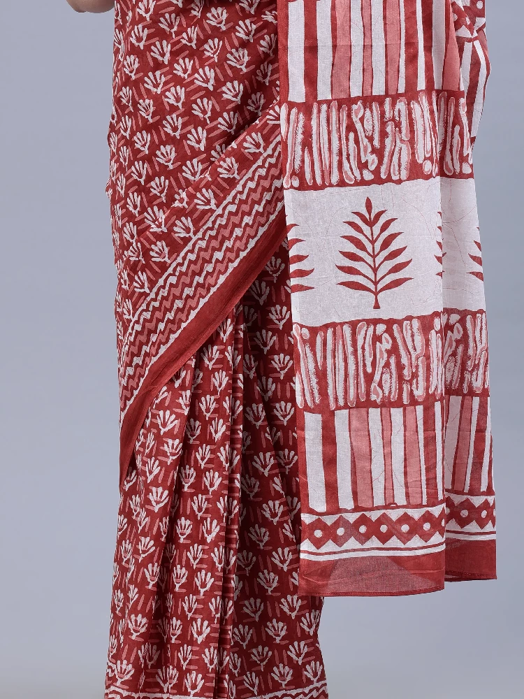 Maroon White Printed Malmal Cotton Saree-3.webp